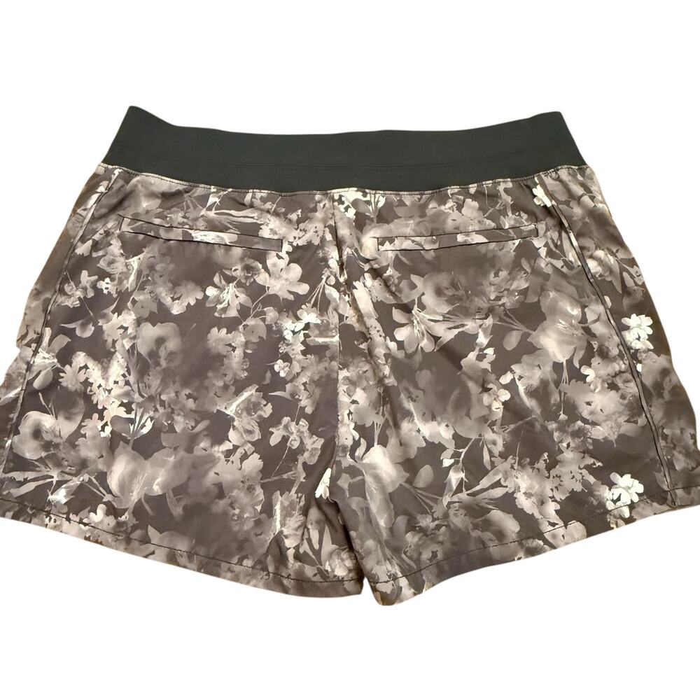 Athleta Womens Brooklyn printed shorts, grey floral, Size 16 - Picture 8 of 9